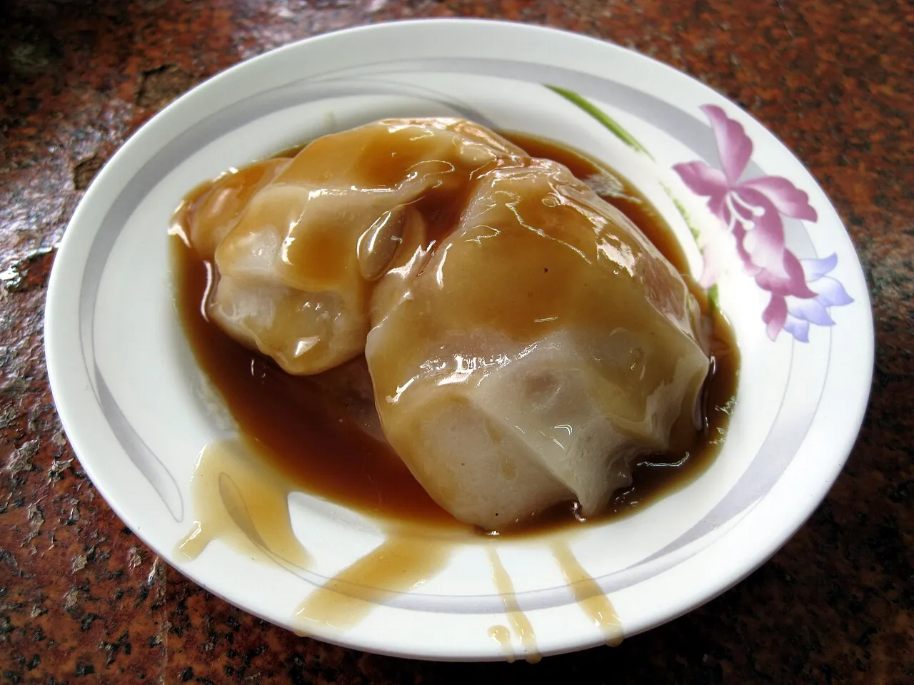 鹽埕必吃街頭小吃推薦地圖｜阿囉哈滷味、清蒸肉圓與50年杏仁茶