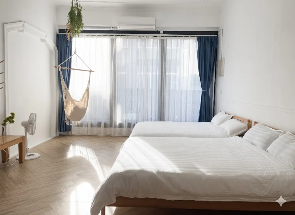 2F-1202 四人房 — 網美吊椅房